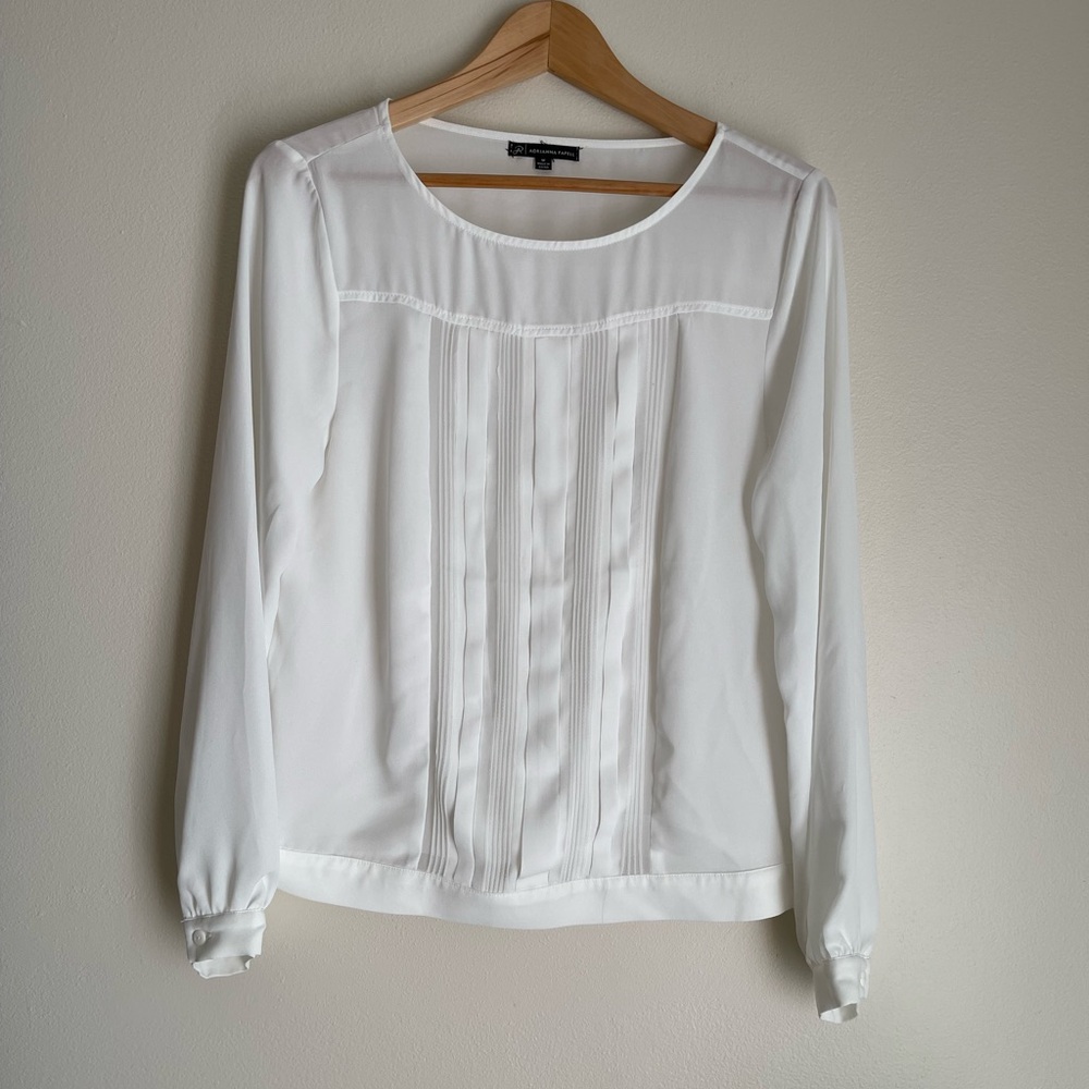 Adrianna Papell white pleated blouse Size medium boxy top